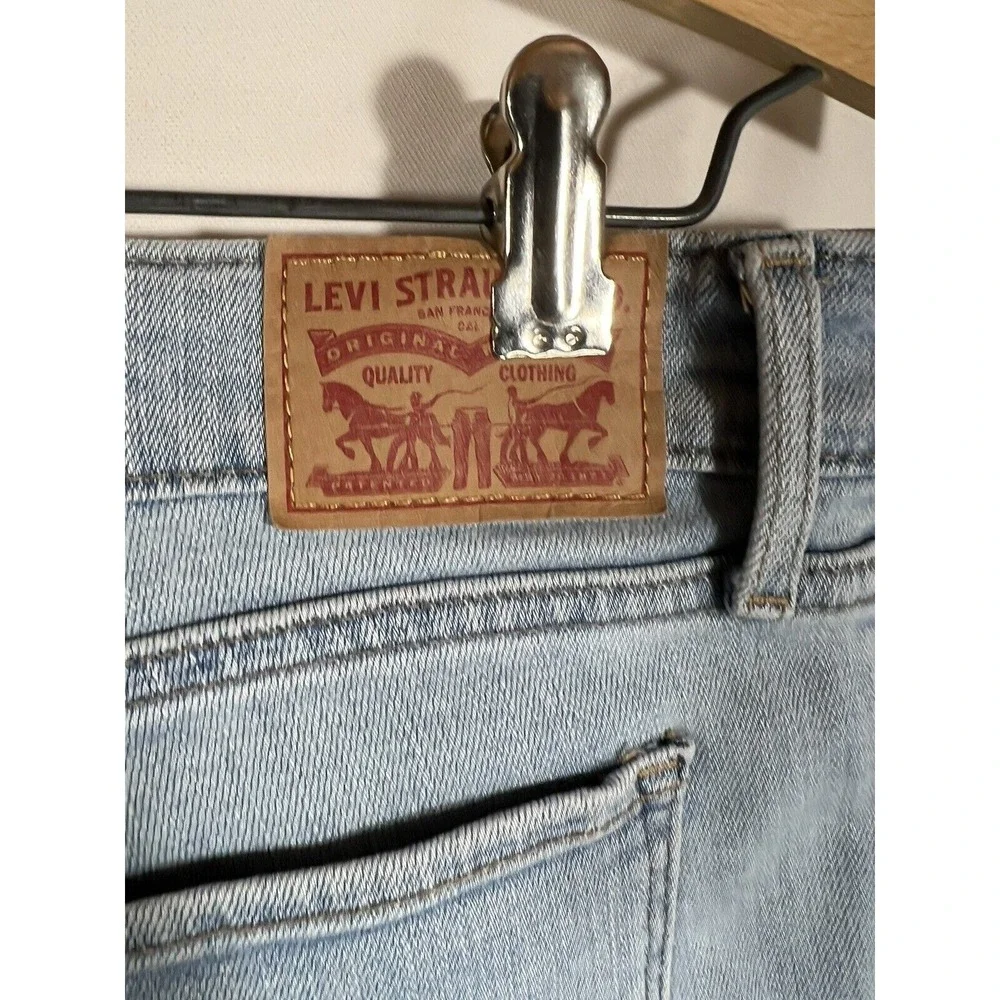 Levis 711 Skinny‎ Jeans Womens 31 Faded Light Blue Denim Red Tab
